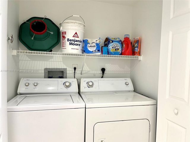 Apartment for sale  Unit #604 - photo 6493387