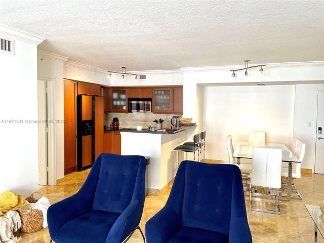 Apartment for sale  Unit #604 - photo 6493395