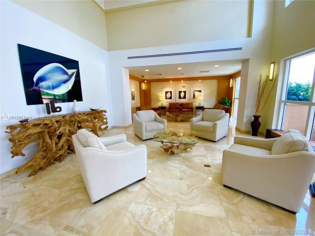 Apartment for sale  Unit #604 - photo 6493398