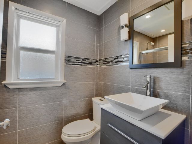 Home for rent at 830 SE 3rd Avenue - photo 6505200