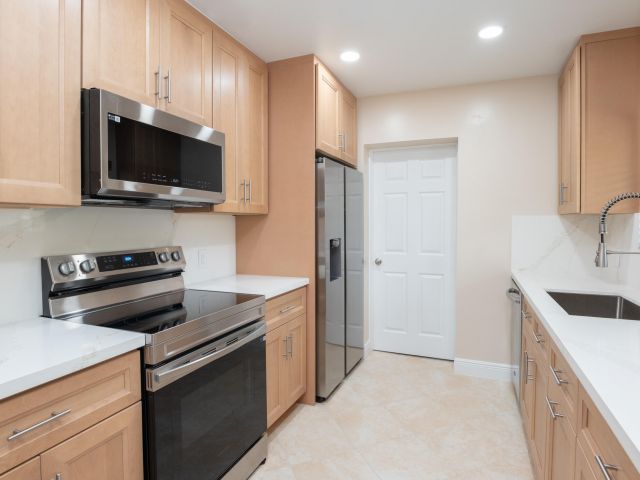 Home for rent at 374 Linda Lane - photo 6533687