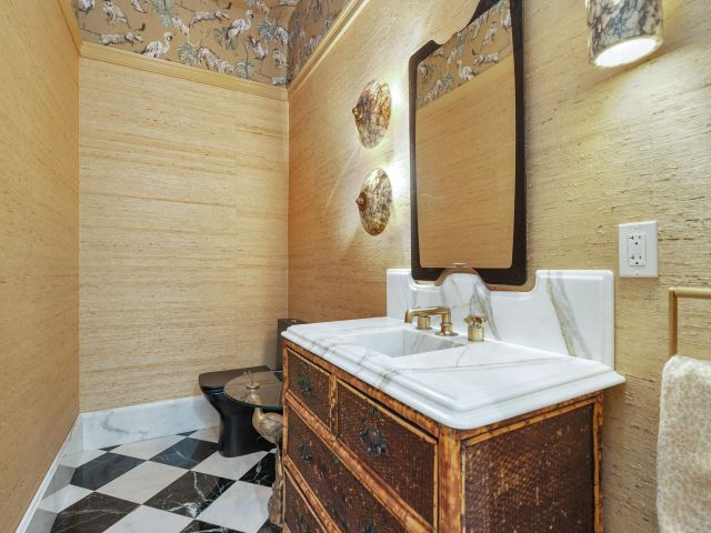 Home for sale at 140 Edmor Road - photo 6506516