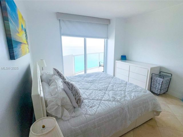 Apartment for rent  Unit #3811 - photo 6550513