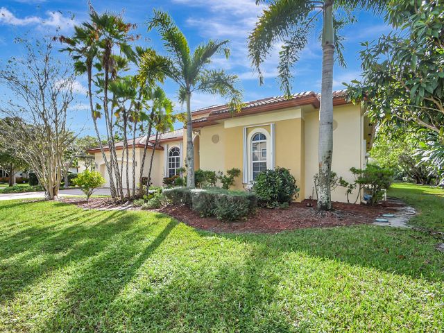 Home for sale at 8123 Woodslanding Trail - photo 6506614