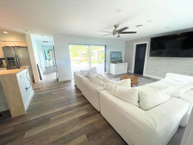 Home for rent at 1710 SW 6th Avenue - photo 6493081