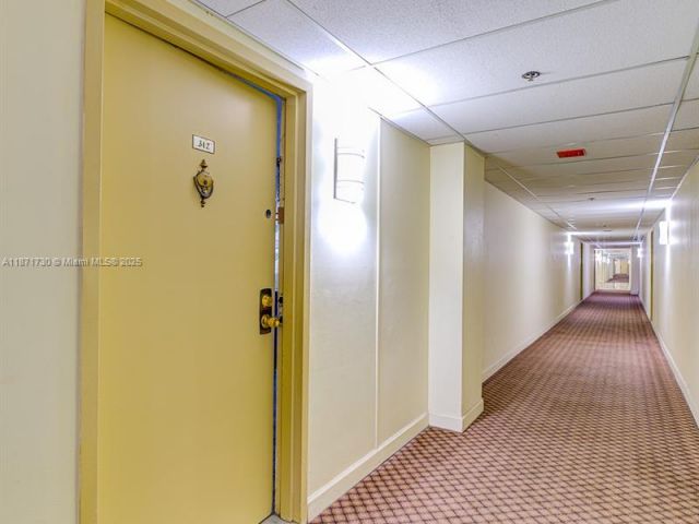 2-bedroom condo for sale in Sunny Isles Beach - 210 174th St 312 - MondialRealty
