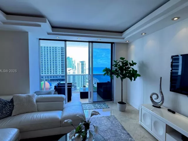 2-bedroom condo for rent in Hallandale Beach - 1830 S Ocean Dr (Avail APRIL 12 ,2026 2211 - MondialRealty