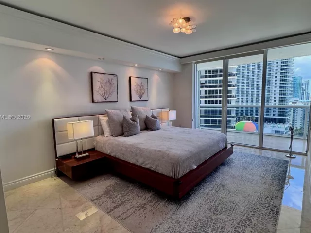 2-bedroom condo for rent in Hallandale Beach - 1830 S Ocean Dr (Avail APRIL 12 ,2026 2211 - MondialRealty