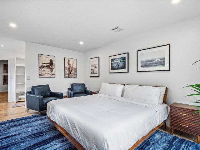 Home for sale at 2041 NE 30th Street - photo 6497083