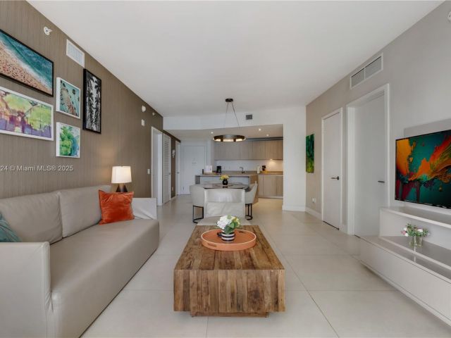 Apartment for rent  Unit #1405 - photo 6512000