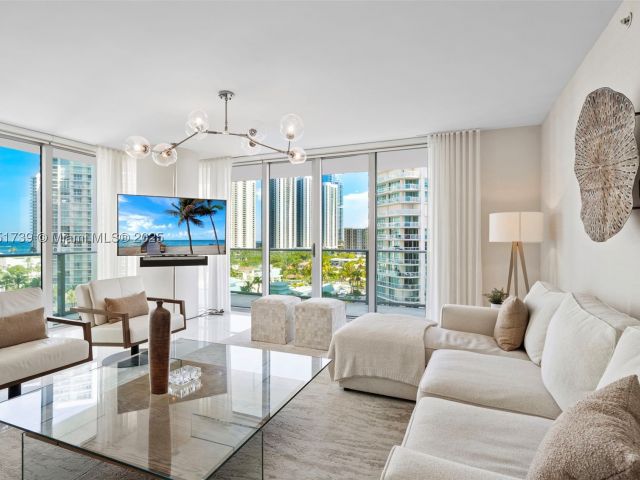 3-bedroom condo for sale in Sunny Isles Beach - 300 Sunny Isles Blvd 4-902 - MondialRealty