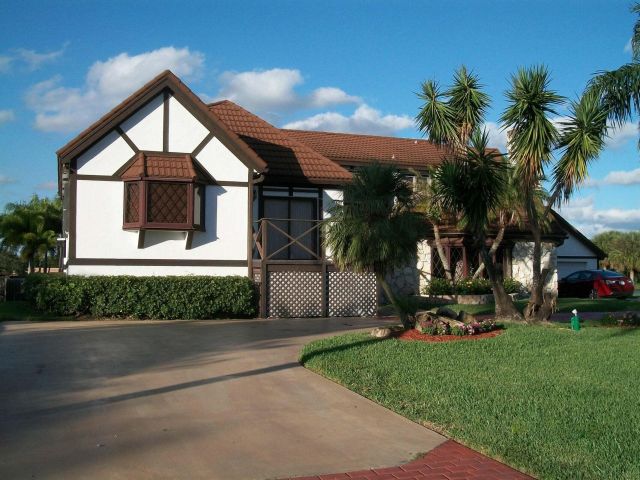 Home for sale at 8789 Wendy Lane S - photo 6506448