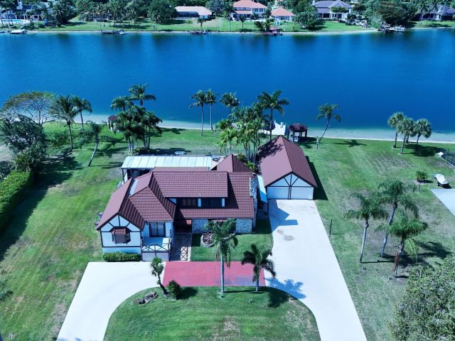 Home for sale at 8789 Wendy Lane S - photo 6506457