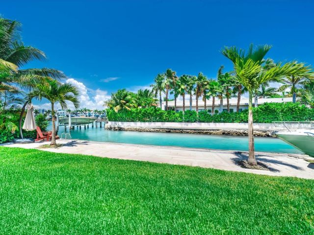 Home for sale at 7610 Bayside Lane - photo 6504307