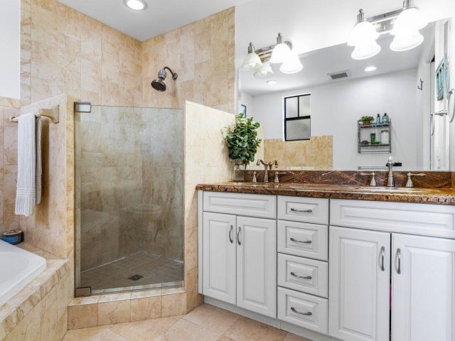 Home for rent at 507 SW 17th Street - photo 6497107