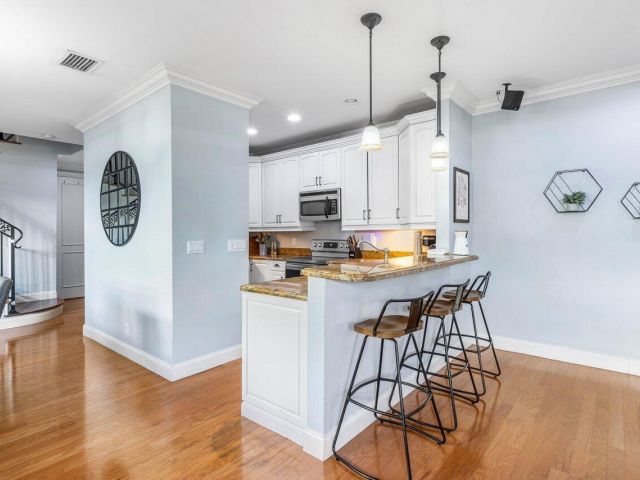 Home for rent at 507 SW 17th Street - photo 6497114