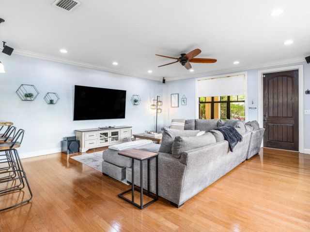 Home for rent at 507 SW 17th Street - photo 6497118