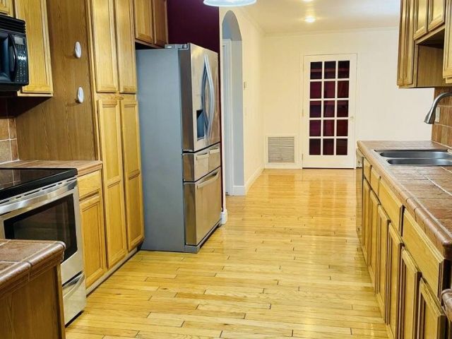 Home for rent at 1775 SW 8th Street - photo 6503915