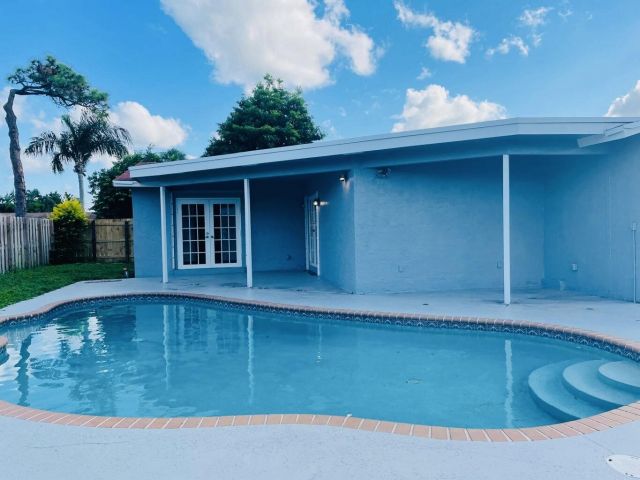 Home for rent at 1775 SW 8th Street - photo 6503916