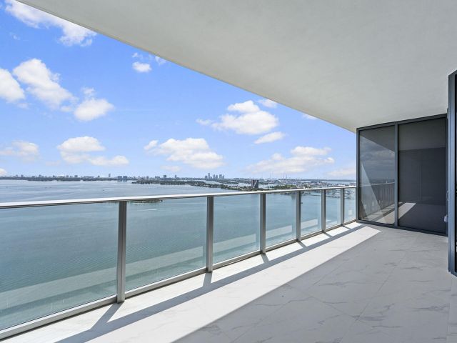 Apartment for sale  Unit #3002 - photo 6498631