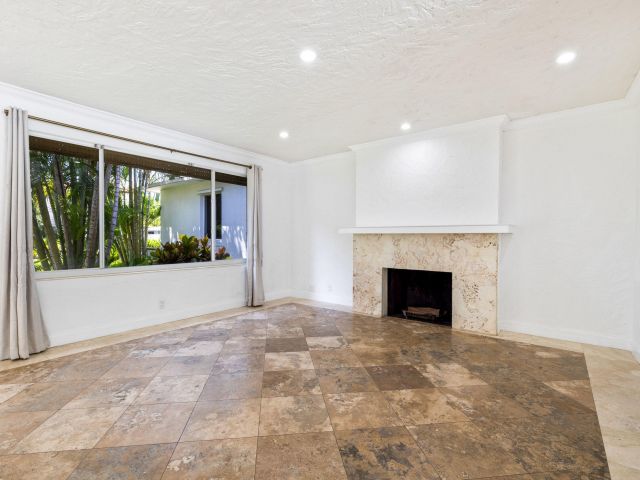 Home for rent at 247 Plymouth Road - photo 6506384