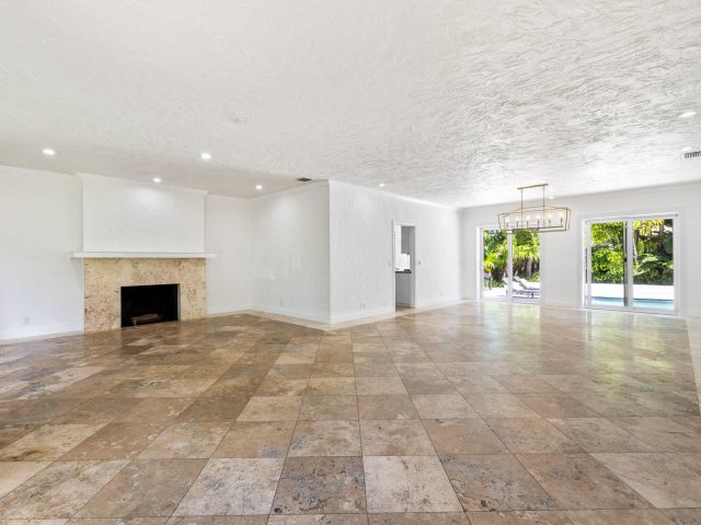 Home for rent at 247 Plymouth Road - photo 6506386