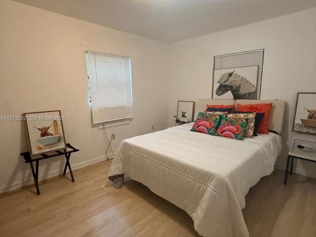 4-bedroom home for rent in Miami - 282 NW 98th St - MondialRealty