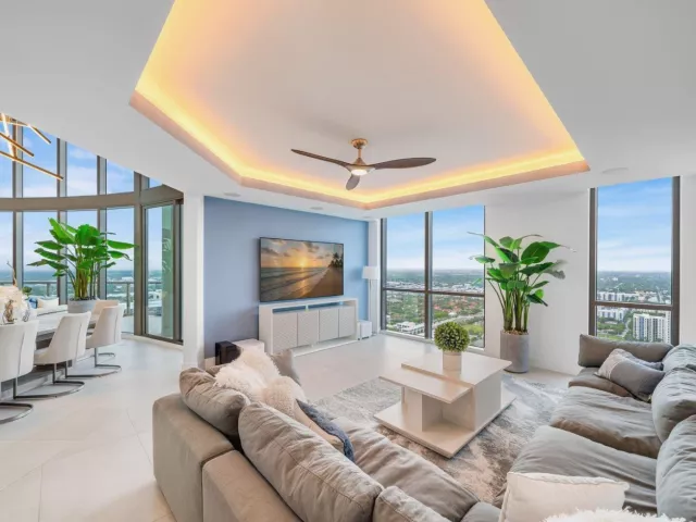 5-bedroom condo for sale in Fort Lauderdale - 100 E Las Olas Boulevard 4603 - MondialRealty