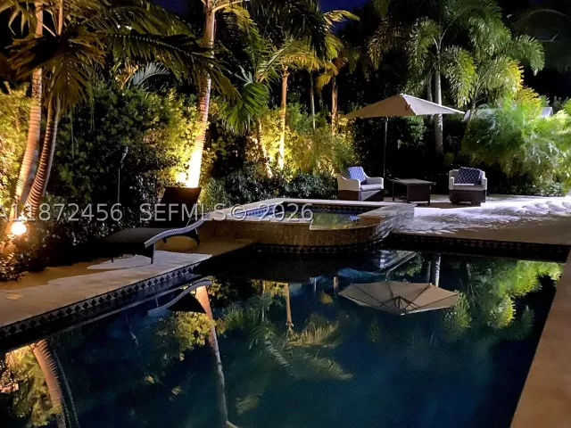 3-bedroom home for sale in Sunny Isles Beach - 343 190th St - MondialRealty