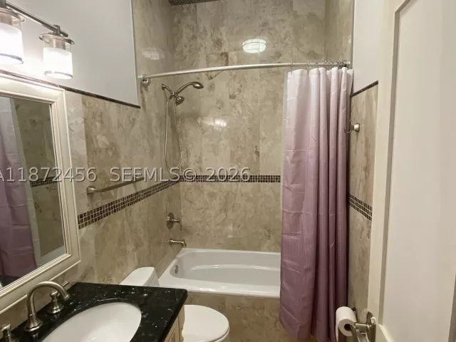 3-bedroom home for sale in Sunny Isles Beach - 343 190th St - MondialRealty