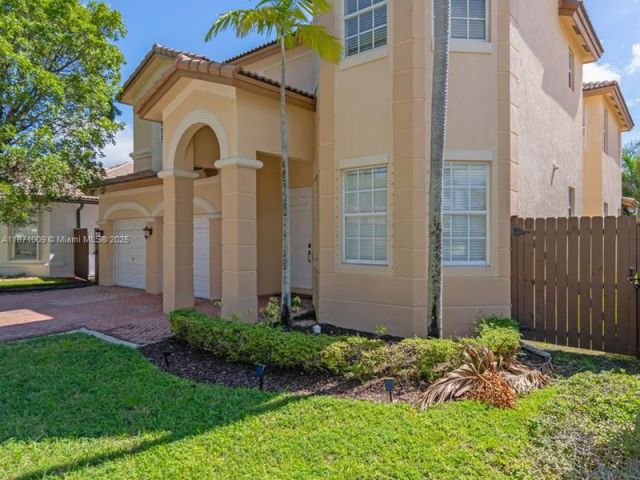 Home for sale at 8467 NW 110th Pl - photo 7433099