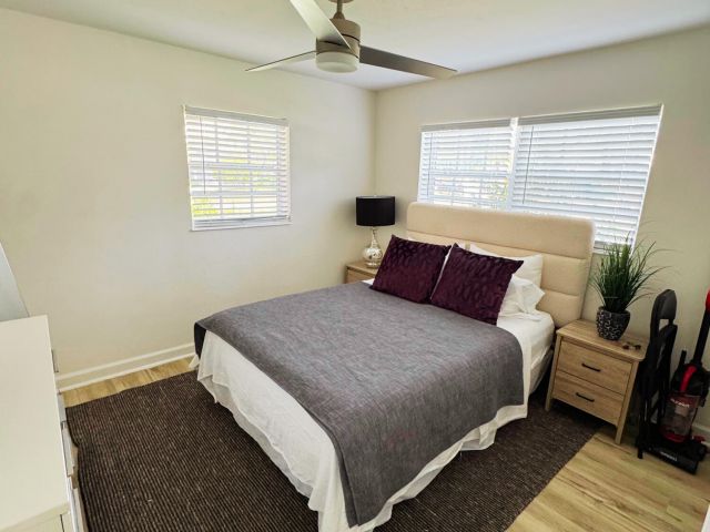 Home for rent at 300 NE 7th Street - photo 6503612