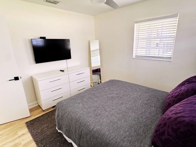 Home for rent at 300 NE 7th Street - photo 6503614