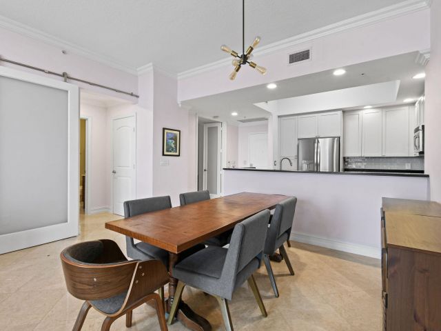 Apartment for rent  Unit #818 - photo 6513474