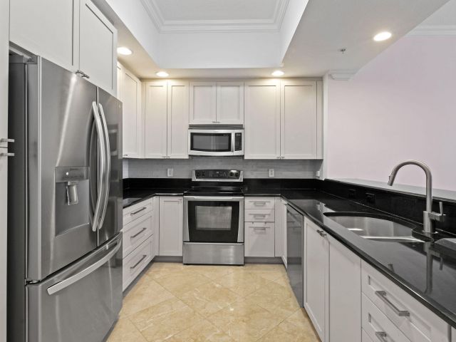 Apartment for rent  Unit #818 - photo 6513482