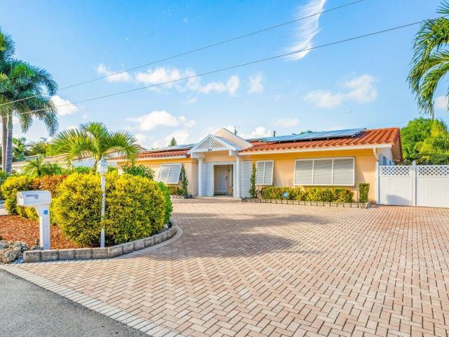 Home for sale at 451 NE 25th Terrace - photo 6537710