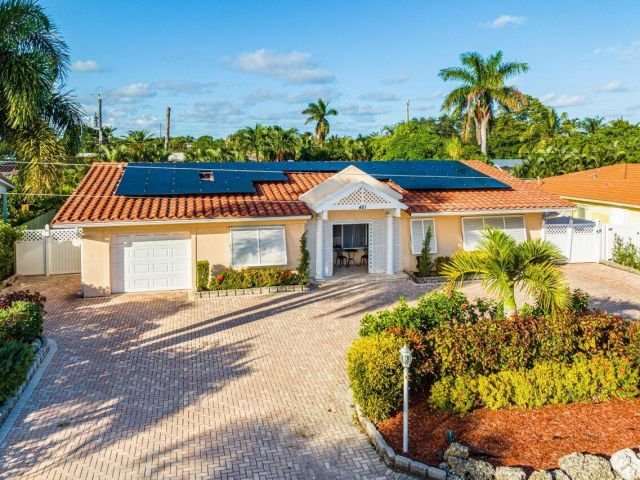 Home for sale at 451 NE 25th Terrace - photo 6537715