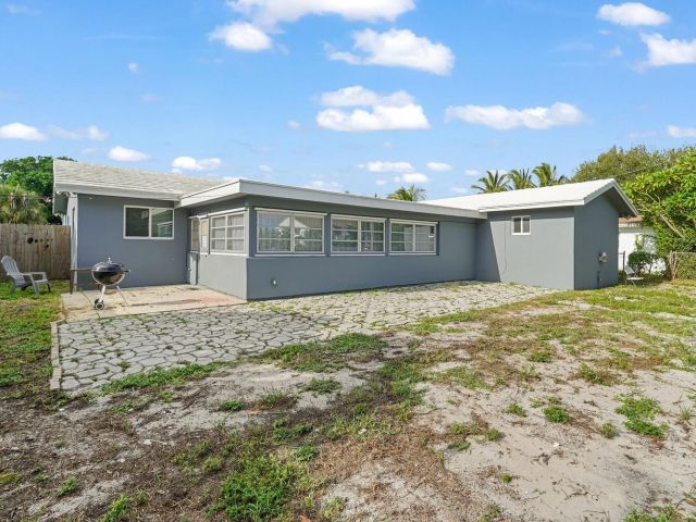 Home for sale at 257 SW 5th Street - photo 6503737