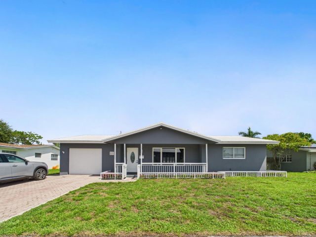 Home for sale at 257 SW 5th Street - photo 6503740