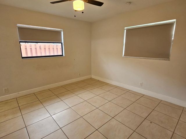 Home for rent at 297 NW 1 Avenue NW - photo 6549266