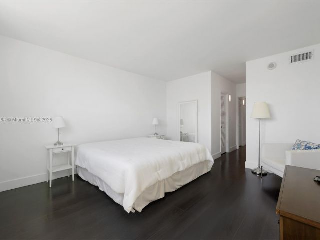 Apartment for sale  Unit #1414 - photo 6501750