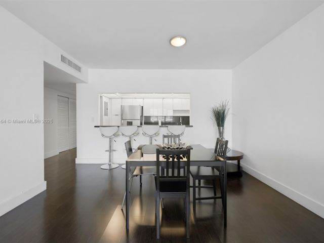 Apartment for sale  Unit #1414 - photo 6501754