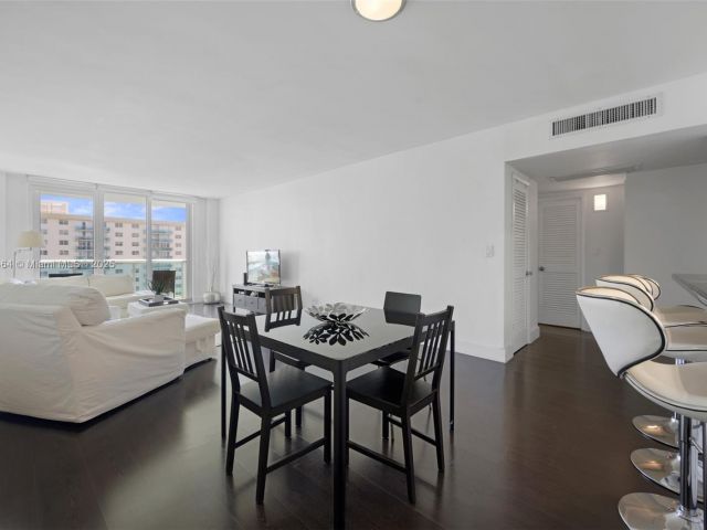 Apartment for sale  Unit #1414 - photo 6501755