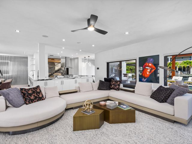 Home for sale at 839 NE Bay Isle Drive - photo 6694872