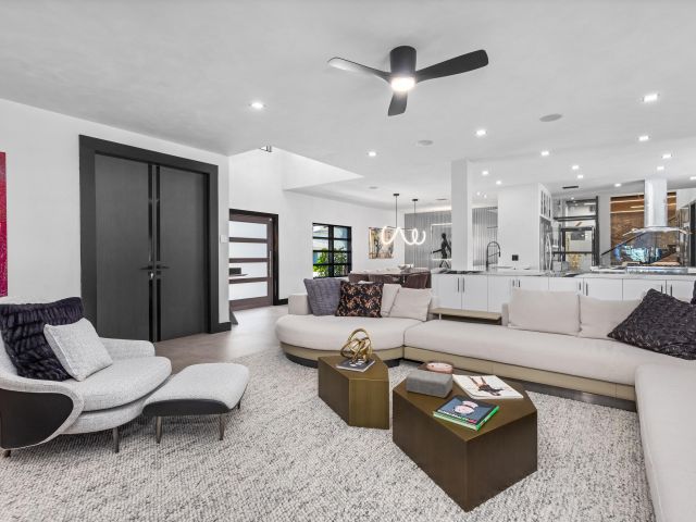 Home for sale at 839 NE Bay Isle Drive - photo 6694875