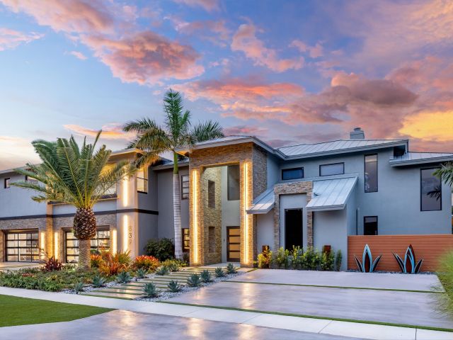 Home for sale at 839 NE Bay Isle Drive - photo 6694878