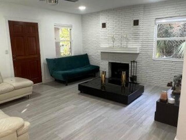 Home for rent at 291 E Boca Raton Road - photo 6503556