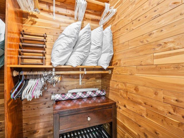 Home for sale at 401 SE 14th Avenue - photo 6510866