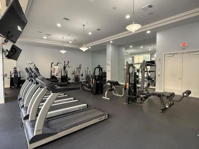 1-bedroom condo for sale in Aventura - 18800 NE 29th Ave 801 - MondialRealty