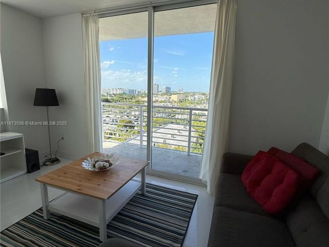 1-bedroom condo for sale in Aventura - 18800 NE 29th Ave 801 - MondialRealty